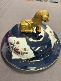 A large collection of 47 Chinese covers and lids, 18/20th C.