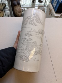 Two Chinese qianjiang cai and grisaille hat stands, signed Gao Hengtai 高恆泰 and Ye Ji 葉吉, one dated 1906, 19/20th C.