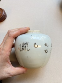 A Chinese blue and white covered jar and two polychrome-decorated jarlets with wooden covers, 18/19th C.