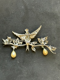 Roger Jean Pierre (ca. 1910 -1984) for Christian Dior: A rare silver 'En Tremblant' bird brooch with enamel, paste and glass pearls, 1958