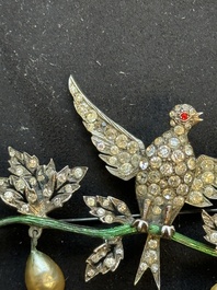 Roger Jean Pierre (ca. 1910 -1984) for Christian Dior: A rare silver 'En Tremblant' bird brooch with enamel, paste and glass pearls, 1958