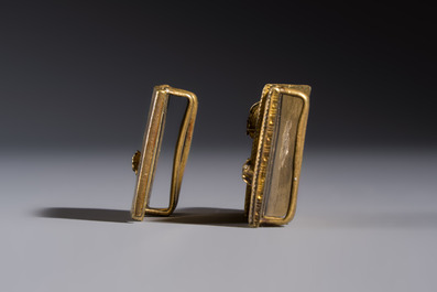 A Chinese gilt-bronze 'Dragon' belt buckle, 19th C.