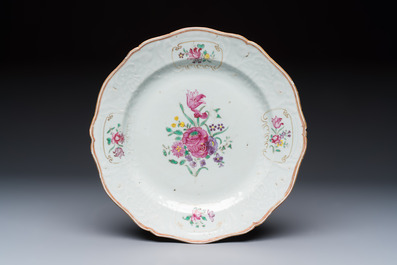 Two Chinese famille rose serving dishes and six plates with floral design, Qianlong
