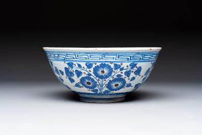 A European pottery Safavid-style bowl with a pseudo-Chinese mark, 18th C.