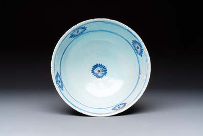 A European pottery Safavid-style bowl with a pseudo-Chinese mark, 18th C.