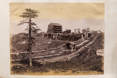 A photo album with sights, landmarks and people of China, incl. Canton, Shanghai, Hangzhou, Guanghzou and Hong Kong, late 19/early 20th C.