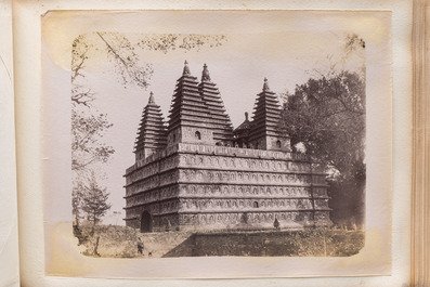 A photo album with sights, landmarks and people of China, incl. Canton, Shanghai, Hangzhou, Guanghzou and Hong Kong, late 19/early 20th C.