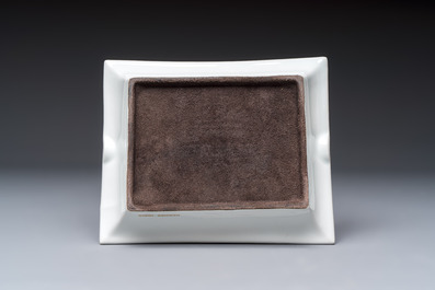 A gilt and polychrome-decorated porcelain 'Yacht' ashtray, Herm&egrave;s, 20th C.
