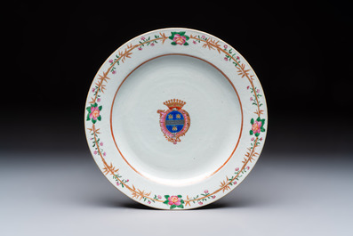Two Chinese export famille rose plates and three gilt blue-enamelled plates, Qianlong/Jiajing