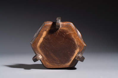 A Japanese Satsuma figure of Buddha seated on a lotus base, Hododa 保土田 mark, Meiji, 19/20th C.
