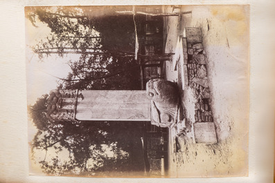 A photo album with sights, landmarks and people of China, incl. Canton, Shanghai, Hangzhou, Guanghzou and Hong Kong, late 19/early 20th C.