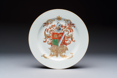 A Chinese armorial plate, a serving dish and a sauce boat with the arms of de Heere for the Dutch market, Qianlong, ca. 1735-1765