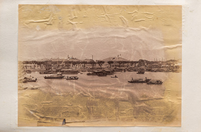 A photo album with sights, landmarks and people of China, incl. Canton, Shanghai, Hangzhou, Guanghzou and Hong Kong, late 19/early 20th C.