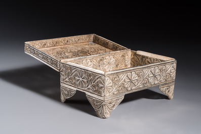 A silver inscribed filigree casket, probably Dutch East Indies, 19/20th C.