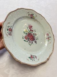 Two Chinese famille rose serving dishes and six plates with floral design, Qianlong
