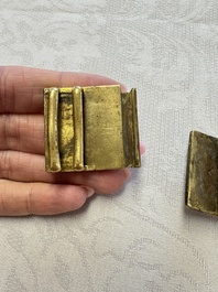 A Chinese gilt-bronze 'Dragon' belt buckle, 19th C.
