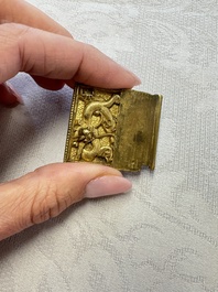 A Chinese gilt-bronze 'Dragon' belt buckle, 19th C.