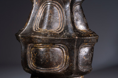 A Chinese archaic bronze wine vessel, 'Hu 壺', Ming