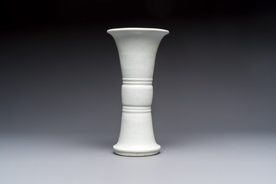 A Chinese Dehua blanc de chine 'Gu' vase, 19th C.