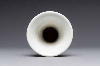 A Chinese Dehua blanc de chine 'Gu' vase, 19th C.