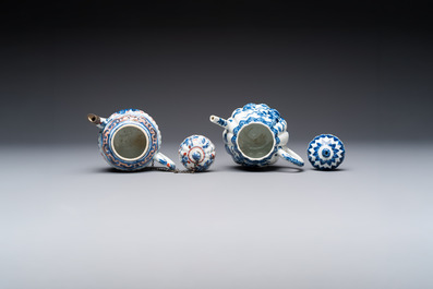 A Chinese blue and white tea caddy, a teapot and an Imari-style teapot, Kangxi/Yongzheng