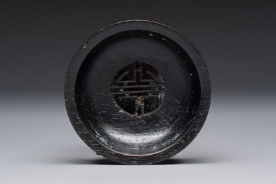 A Chinese blue and white ovoid 'Antiquities' jar with a wooden cover, Kangxi