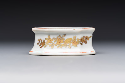 A Chinese armorial salt with the arms of Valckenier of Amsterdam for the Dutch market, Qianlong, ca. 1735&ndash;40