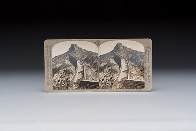 17 stereoview cards with views of China, depicting street scenes, architecture and daily life, 19/20th C.