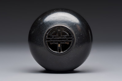 A Chinese blue and white ovoid 'Antiquities' jar with a wooden cover, Kangxi