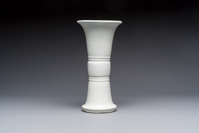A Chinese Dehua blanc de chine 'Gu' vase, 19th C.