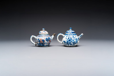 A Chinese blue and white tea caddy, a teapot and an Imari-style teapot, Kangxi/Yongzheng