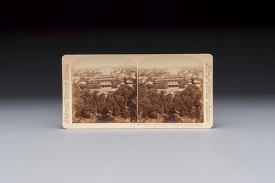 17 stereoview cards with views of China, depicting street scenes, architecture and daily life, 19/20th C.