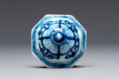A Chinese blue and white tea caddy, a teapot and an Imari-style teapot, Kangxi/Yongzheng