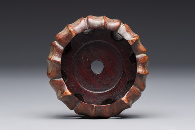 A Chinese sancai-glazed 'Meiping' vase on a wooden stand, 19th C.