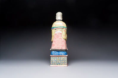 A large Chinese famille rose figure of Shoulao, 19th C.