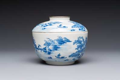A pair of Chinese blue and white 'Bleu de Hue' covered bowls with landscape design, Phong Vu Quy Chu 風雨歸舟 marks, 19th C.