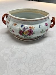 A Chinese famille rose covered tureen and stand with floral design, Qianlong
