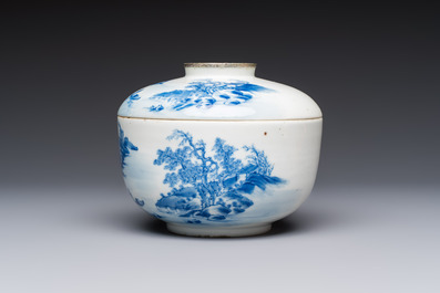 A pair of Chinese blue and white 'Bleu de Hue' covered bowls with landscape design, Phong Vu Quy Chu 風雨歸舟 marks, 19th C.