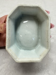 A Chinese armorial salt with the arms of Valckenier of Amsterdam for the Dutch market, Qianlong, ca. 1735&ndash;40
