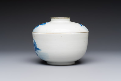 A pair of Chinese blue and white 'Bleu de Hue' covered bowls with landscape design, Phong Vu Quy Chu 風雨歸舟 marks, 19th C.