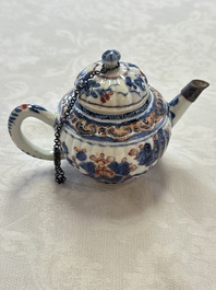 A Chinese blue and white tea caddy, a teapot and an Imari-style teapot, Kangxi/Yongzheng