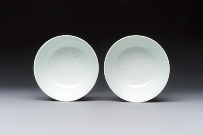 A pair of Chinese green-enamelled 'Dragon' bowls, Guangxu marks, Republic