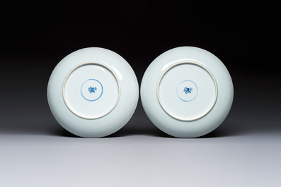 A pair of Chinese blue and white plates with narrative design, Yongzheng
