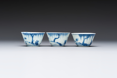 Six Chinese blue and white 'Scholar in a Garden' cups and saucers, Yongzheng