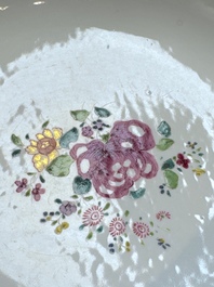 A Chinese famille rose punch bowl with figural design, Qianlong