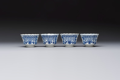 11 Chinese blue and white cups and 10 saucers, Kangxi and jade marks, 18/19th C.