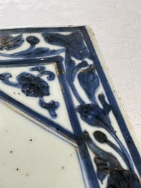 Six Chinese blue and white plates, a dish and a large tile, Yongzheng/Qianlong
