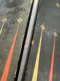 A Chinese Canton gilt-lacquered backgammon board, 19th C.