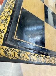 A Chinese Canton gilt-lacquered backgammon board, 19th C.