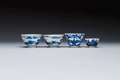 11 Chinese blue and white cups and 10 saucers, Kangxi and jade marks, 18/19th C.